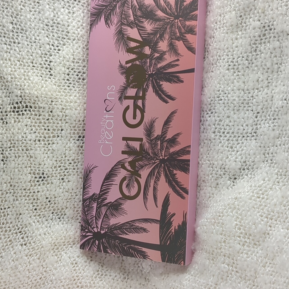 BEAUTY CREATIONS Cali Glow Highlighter Palette, 18g/0.64oz - Picture 8 of 13